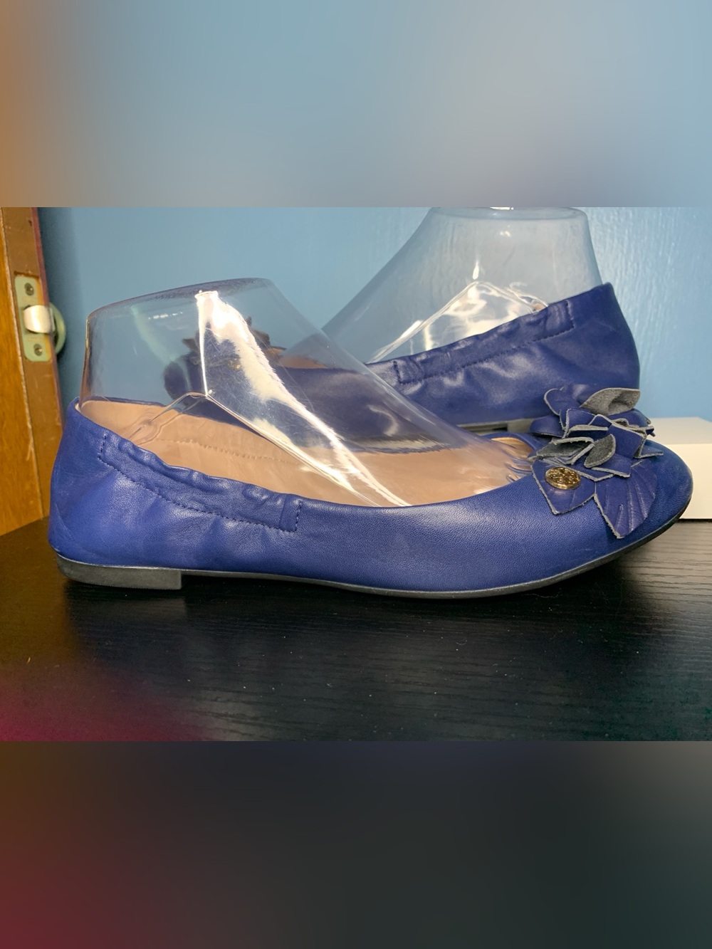 Tory Burch Royal Blue Leather Camellia Ballet Flats - Picture 2 of 7